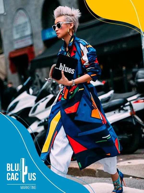 BluCactus-Moda-Marketing-mujer-con-vestido-coloridos